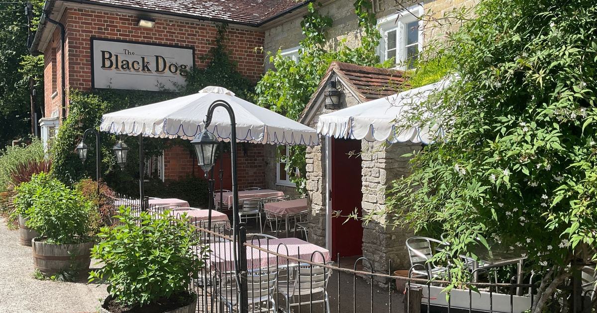 Black Dog Inn in Salisbury